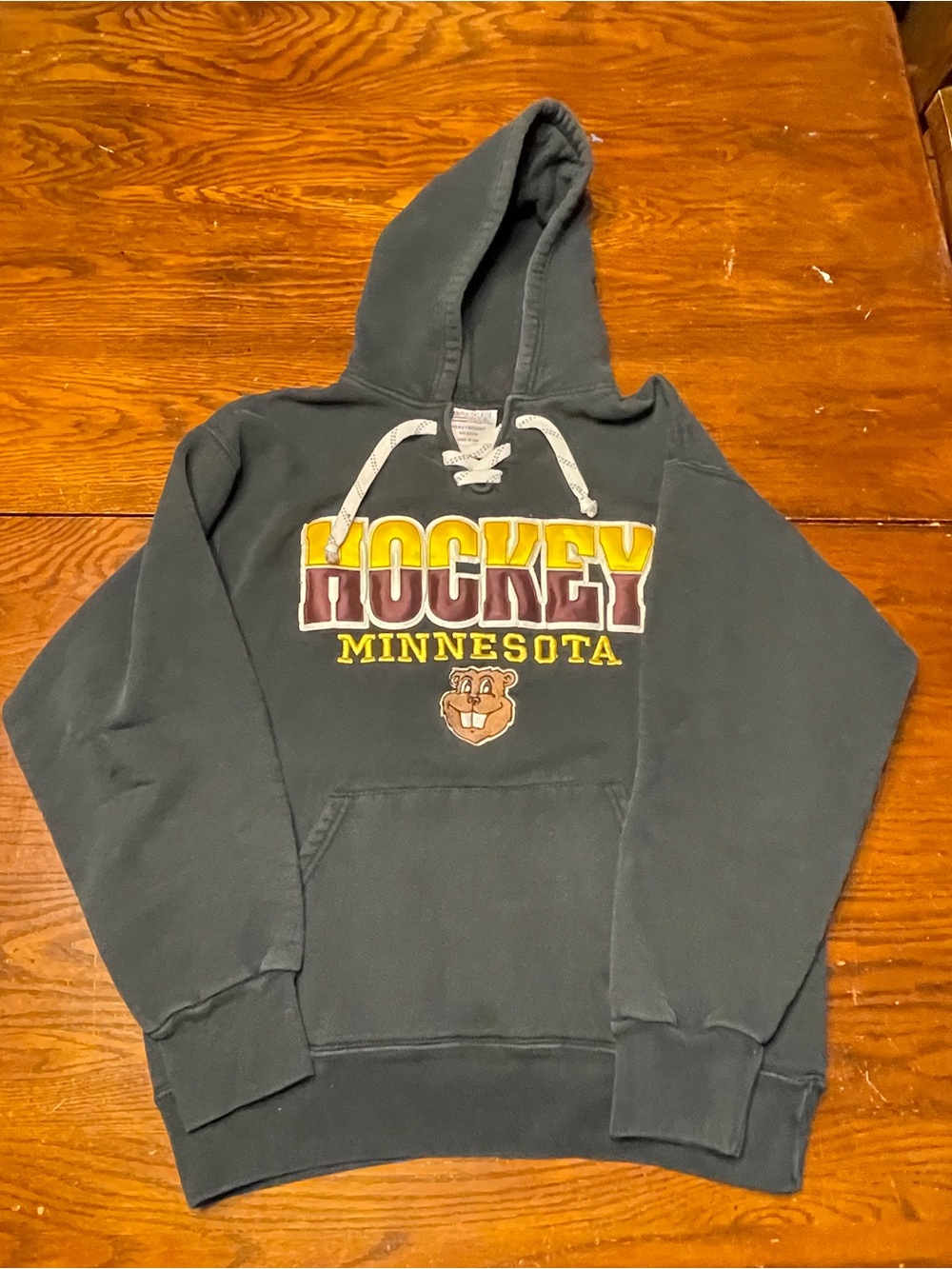 Minnesota Hockey Hoodie size M